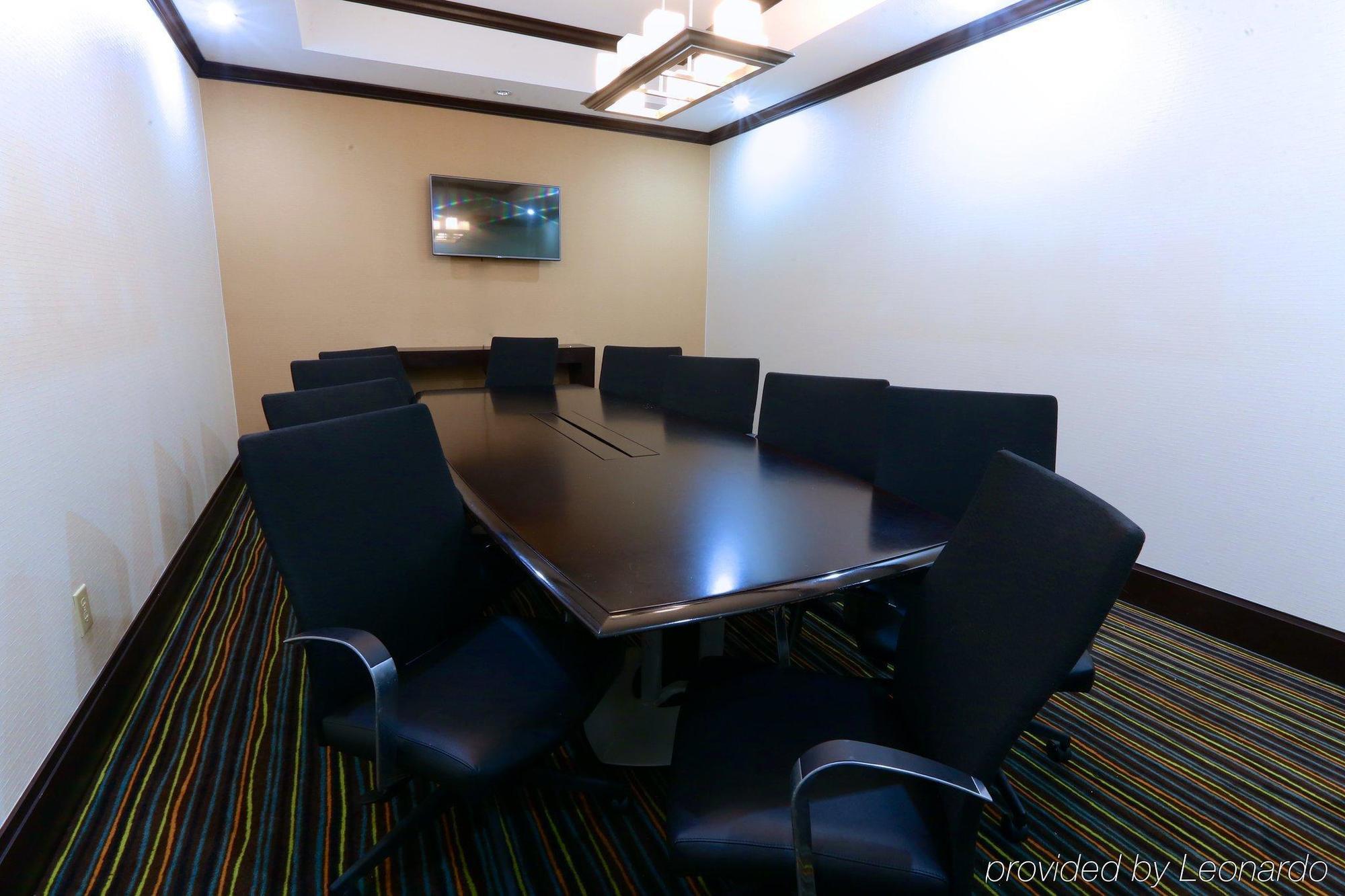 Holiday Inn Express Hotel & Suites Dallas West By Ihg Exterior foto