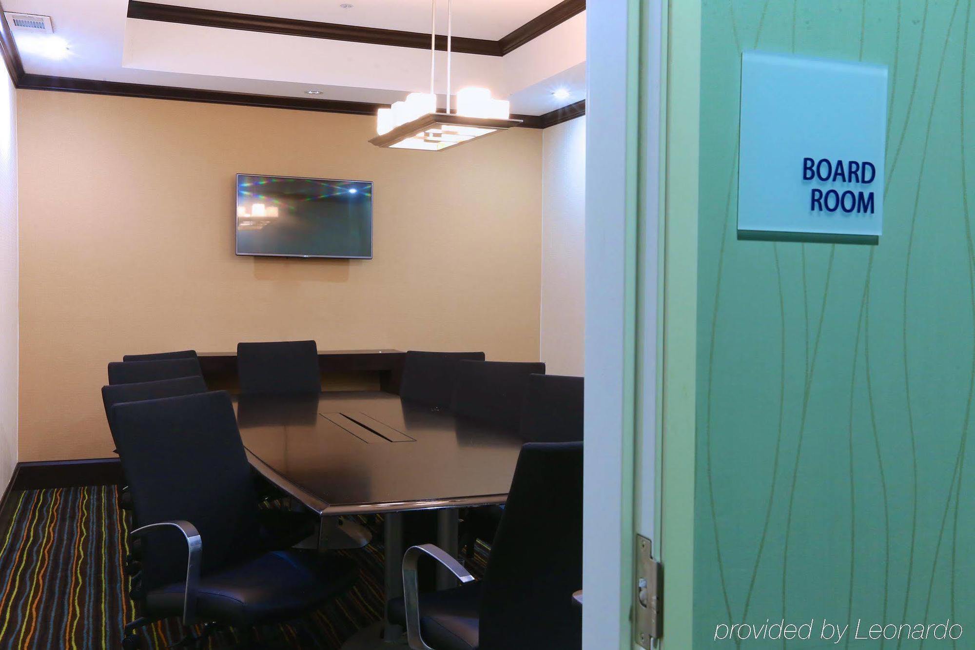 Holiday Inn Express Hotel & Suites Dallas West By Ihg Exterior foto