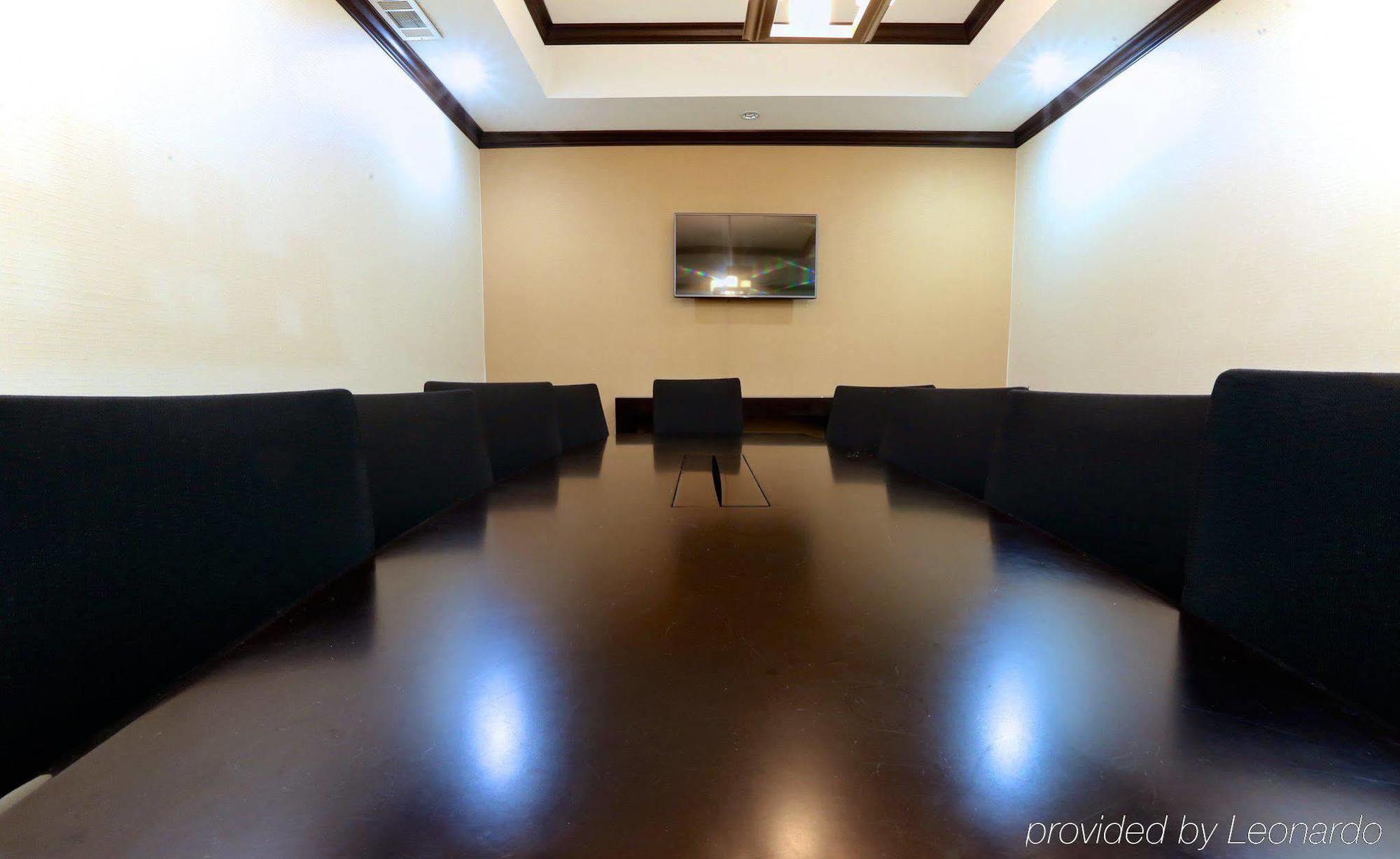 Holiday Inn Express Hotel & Suites Dallas West By Ihg Exterior foto