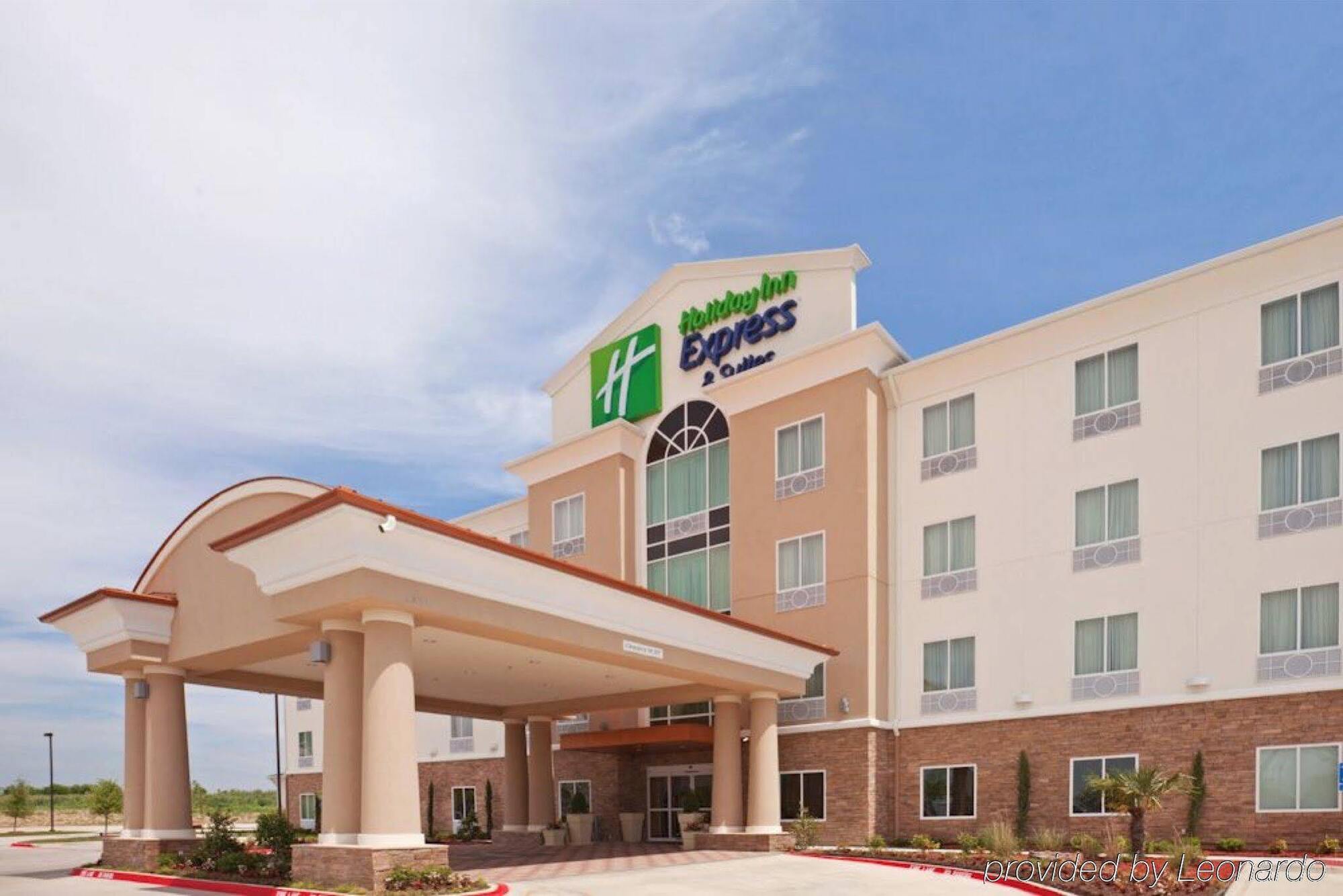 Holiday Inn Express Hotel & Suites Dallas West By Ihg Exterior foto