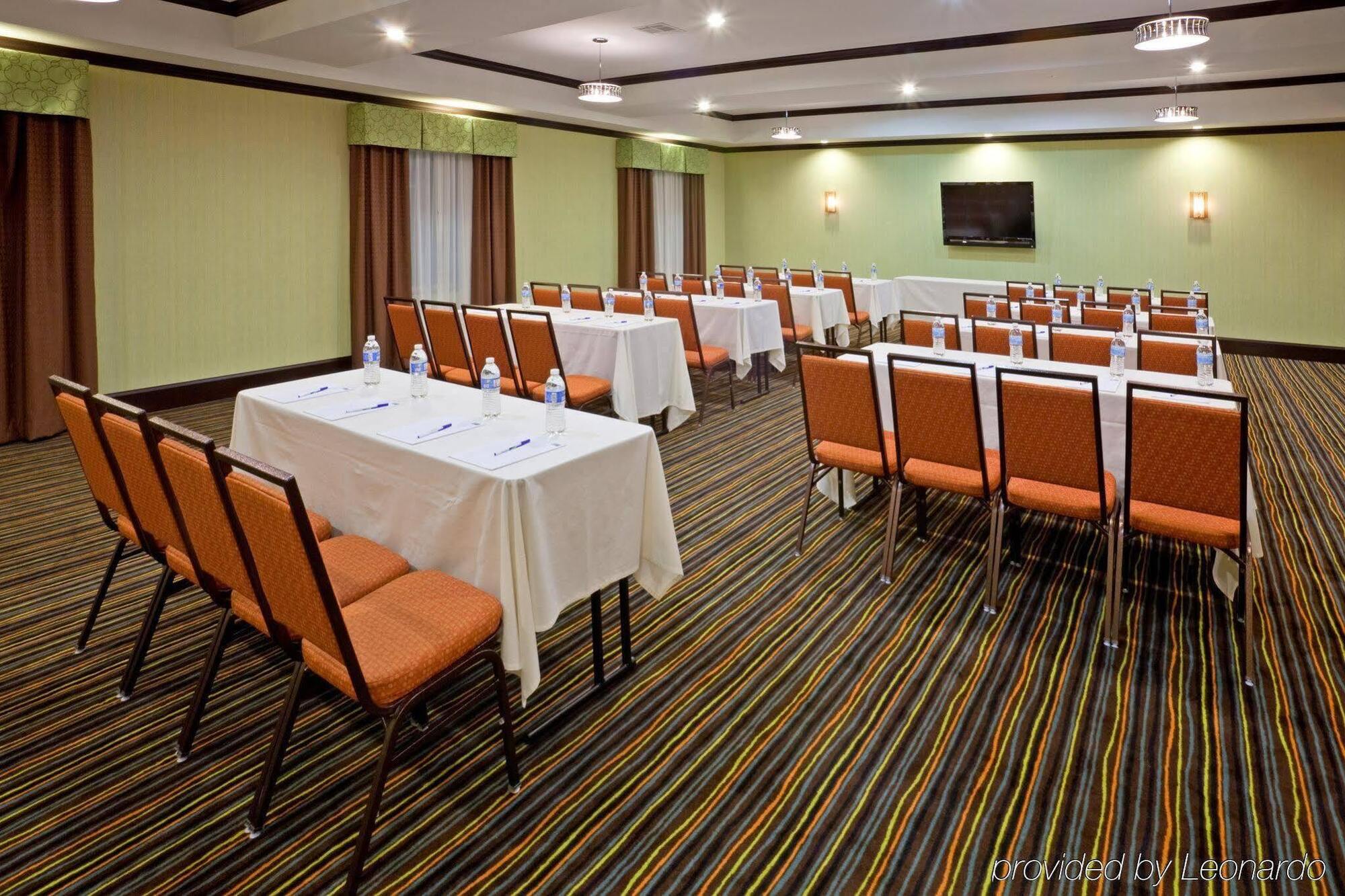 Holiday Inn Express Hotel & Suites Dallas West By Ihg Exterior foto